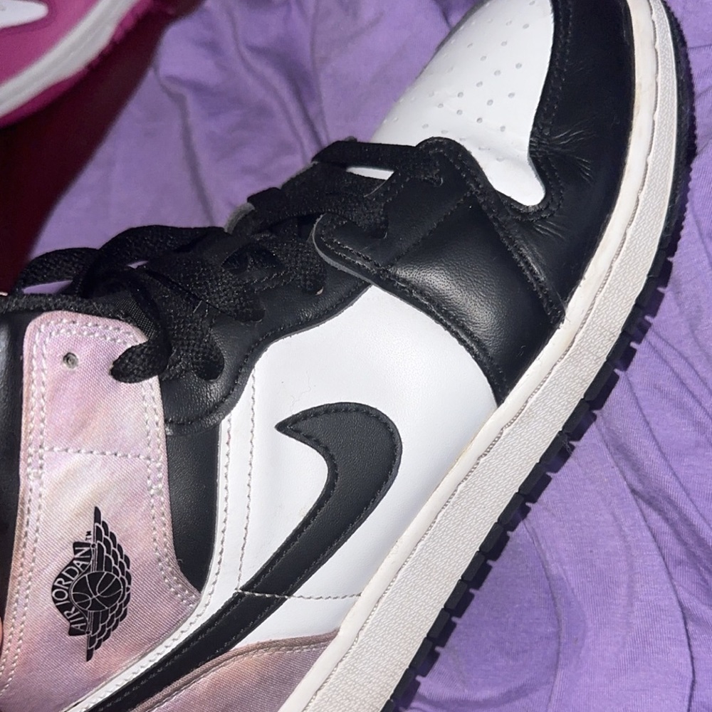 COPY - Air Jordan 1 🚺